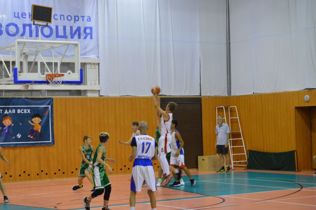 DBEzTt4q55c.jpg